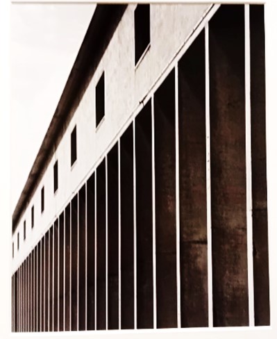 bas